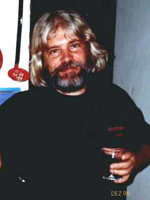 rick_dez98.jpg (60812 bytes)